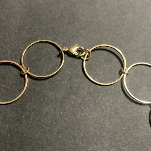 Gold circle & oval hoop necklace 28 inch - Picture 4 of 6